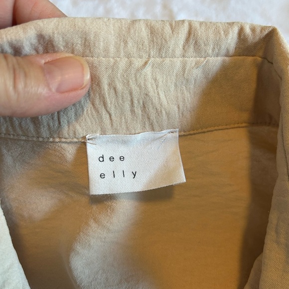 Dee elly cream color top with collar and short sleeves size L - Picture 5 of 5